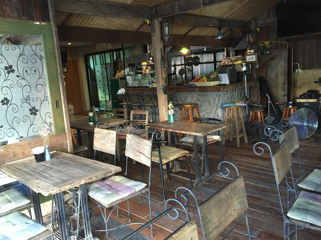 Baanlansa Bed&Bar Hotel Chiang Mai Exterior foto